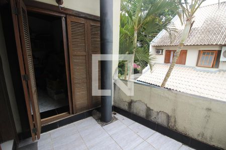 Casa à venda com 254m², 4 quartos e 5 vagas Casa à venda com 254m², 4 quartos e 5 vagasSacada do Quarto 2