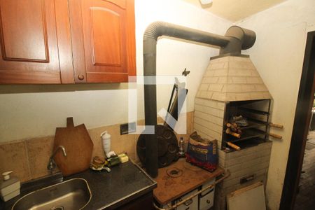 Casa à venda com 254m², 4 quartos e 5 vagas Casa à venda com 254m², 4 quartos e 5 vagasvaranda