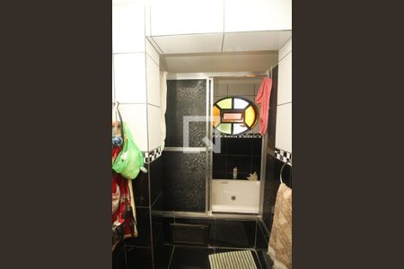 Casa à venda com 254m², 4 quartos e 5 vagas Casa à venda com 254m², 4 quartos e 5 vagasBanheiro da Suíte