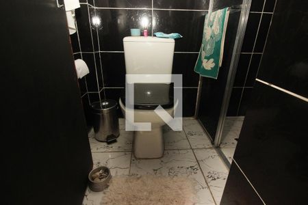 Casa à venda com 254m², 4 quartos e 5 vagas Casa à venda com 254m², 4 quartos e 5 vagasBanheiro 1