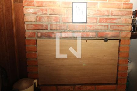 Casa à venda com 254m², 4 quartos e 5 vagas Casa à venda com 254m², 4 quartos e 5 vagasChurrasqueira