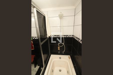 Casa à venda com 254m², 4 quartos e 5 vagas Casa à venda com 254m², 4 quartos e 5 vagasBanheiro da Suíte