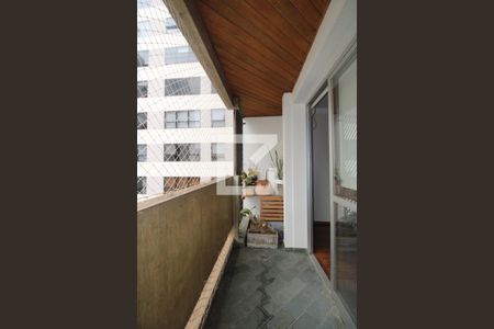 Sacada da Sala de apartamento à venda com 3 quartos, 148m² em Centro, Campinas