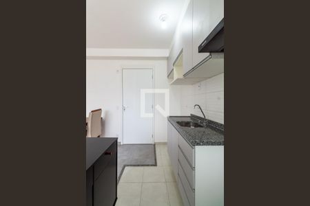 Sala e cozinha de apartamento para alugar com 2 quartos, 37m² em Vila Sao Joao, Guarulhos