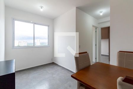 Sala e cozinha de apartamento para alugar com 2 quartos, 37m² em Vila Sao Joao, Guarulhos