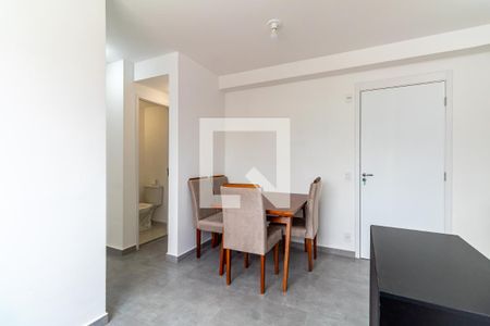 Sala e cozinha de apartamento para alugar com 2 quartos, 37m² em Vila Sao Joao, Guarulhos