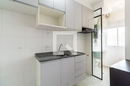 Sala e cozinha de apartamento para alugar com 2 quartos, 37m² em Vila Sao Joao, Guarulhos