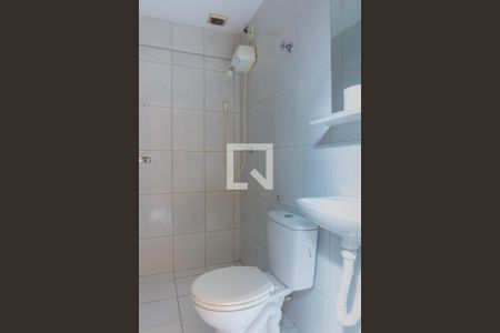 Banheiro do Studio de kitnet/studio para alugar com 1 quarto, 21m² em Asa Norte, Brasília