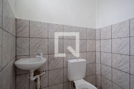 Banheiro de kitnet/studio para alugar com 1 quarto, 25m² em Conceição, Osasco