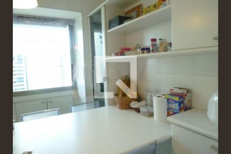 Apartamento à venda com 3 quartos, 198m² em Aclimação, São Paulo