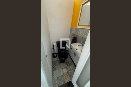 Banheiro de apartamento para alugar com 1 quarto, 75m² em Vila Monumento, São Paulo
