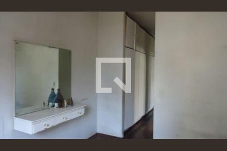 Casa à venda com 3 quartos, 500m² em Jardim da Gloria, São Paulo