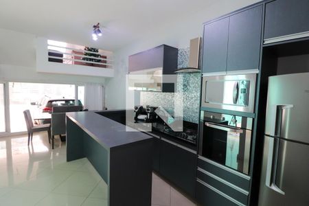 Cozinha de casa para alugar com 3 quartos, 301m² em Vila Gomes Cardim, São Paulo