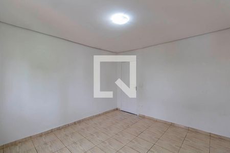 Quarto 1 de casa para alugar com 2 quartos, 50m² em Jardim Triana, São Paulo