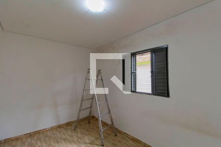 Quarto 2 de casa para alugar com 2 quartos, 50m² em Jardim Triana, São Paulo