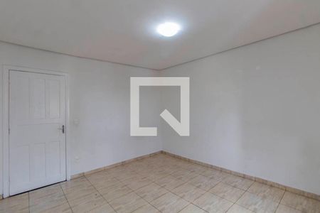 Quarto 1 de casa para alugar com 2 quartos, 50m² em Jardim Triana, São Paulo