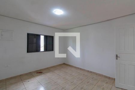 Quarto 1 de casa para alugar com 2 quartos, 50m² em Jardim Triana, São Paulo