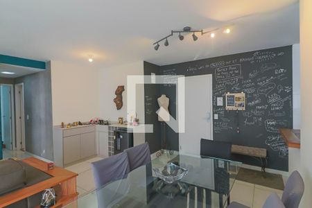 Sala Estendida de apartamento para alugar com 2 quartos, 77m² em Jardim Arpoador, São Paulo