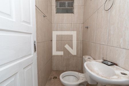 Banheiro de casa para alugar com 1 quarto, 95m² em Santa Maria, Contagem