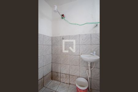Banheiro de kitnet/studio para alugar com 1 quarto, 35m² em Conceição, Osasco