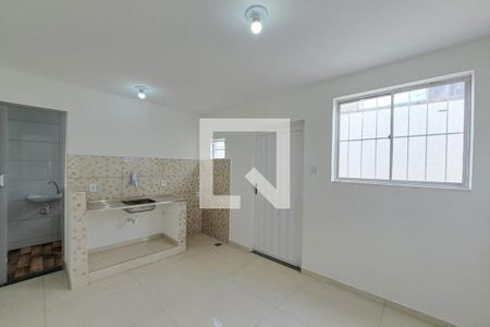 Sala/Cozinha de casa para alugar com 1 quarto, 40m² em Todos Os Santos, Rio de Janeiro