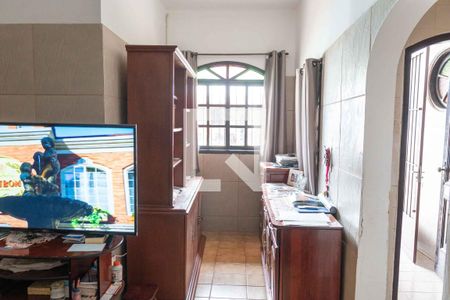 Casa à venda com 500m², 5 quartos e 4 vagas Casa à venda com 500m², 5 quartos e 4 vagasSala da casa anexa