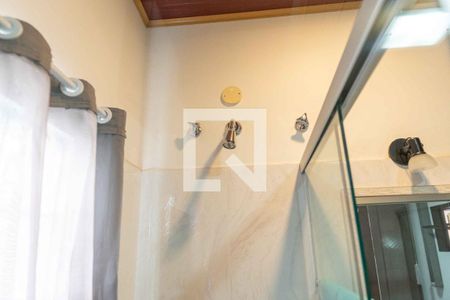 Casa à venda com 500m², 5 quartos e 4 vagas Casa à venda com 500m², 5 quartos e 4 vagasBanheiro da Suíte 2