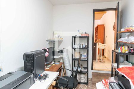 Casa à venda com 500m², 5 quartos e 4 vagas Casa à venda com 500m², 5 quartos e 4 vagasEscritório 2