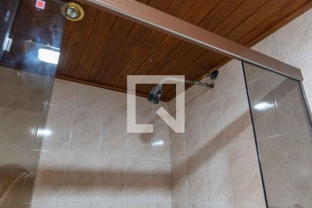 Casa à venda com 500m², 5 quartos e 4 vagas Casa à venda com 500m², 5 quartos e 4 vagasBanheiro 2