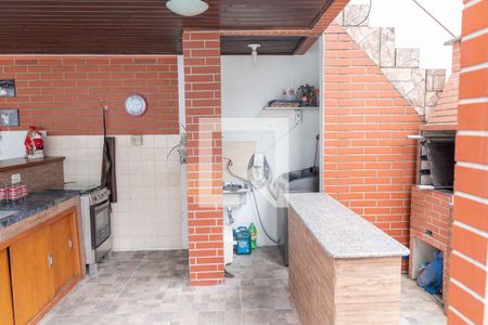 Casa à venda com 500m², 5 quartos e 4 vagas Casa à venda com 500m², 5 quartos e 4 vagasQuintal