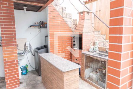 Casa à venda com 500m², 5 quartos e 4 vagas Casa à venda com 500m², 5 quartos e 4 vagasQuintal