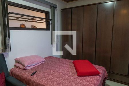 Casa à venda com 500m², 5 quartos e 4 vagas Casa à venda com 500m², 5 quartos e 4 vagasSuíte 2