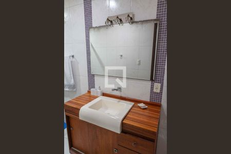 Casa à venda com 500m², 5 quartos e 4 vagas Casa à venda com 500m², 5 quartos e 4 vagasBanheiro da Suíte 3