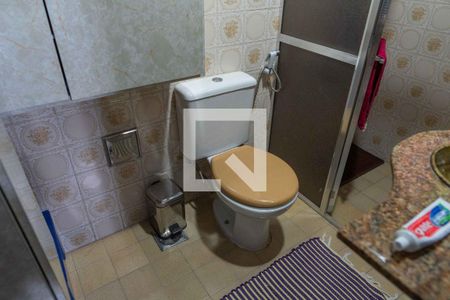 Casa à venda com 500m², 5 quartos e 4 vagas Casa à venda com 500m², 5 quartos e 4 vagasBanheiro