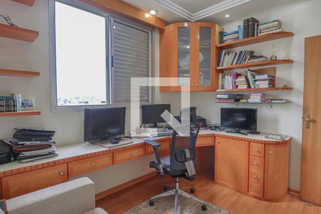 Quarto 1 de apartamento à venda com 4 quartos, 295m² em Santa Efigênia, Belo Horizonte