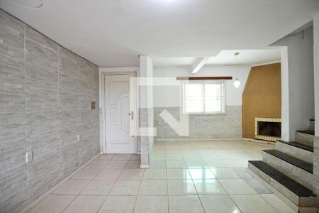 Sala de casa à venda com 3 quartos, 180m² em Espírito Santo, Porto Alegre