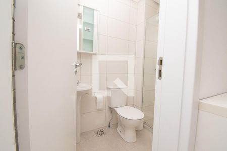 banheiro de kitnet/studio à venda com 1 quarto, 27m² em Pátria Nova, Novo Hamburgo