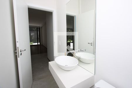 Lavabo de casa à venda com 4 quartos, 340m² em Vila Madalena, São Paulo