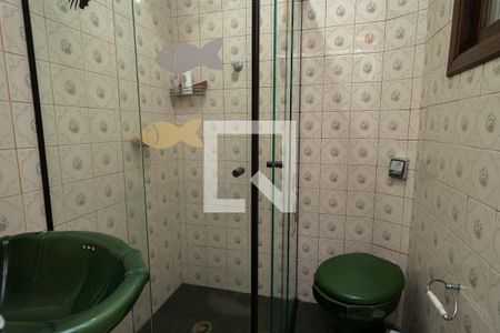Banheiro da Suíte 1 da casa 1 de casa à venda com 5 quartos, 175m² em Baeta Neves, São Bernardo do Campo