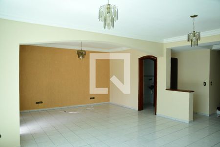 Sala de casa de condomínio para alugar com 3 quartos, 250m² em São Paulo Ii, Cotia