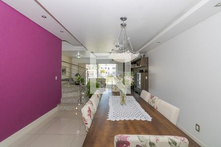 Sala de casa à venda com 4 quartos, 395m² em Jardim Itu Sabará, Porto Alegre