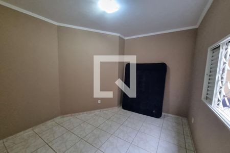 Dormitório 01 de casa para alugar com 2 quartos, 52m² em Parque dos Flamboyans, Ribeirão Preto