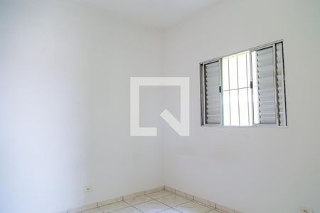 Quarto 2 de casa para alugar com 2 quartos, 55m² em Vila Guarani (zona Sul), São Paulo