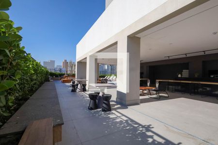 Studio à venda com 26m², 1 quarto e sem vaga Studio à venda com 26m², 1 quarto e sem vagaÁrea comum - Roof Top