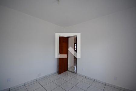 Quarto 1 de apartamento para alugar com 2 quartos, 60m² em Marechal Hermes, Rio de Janeiro