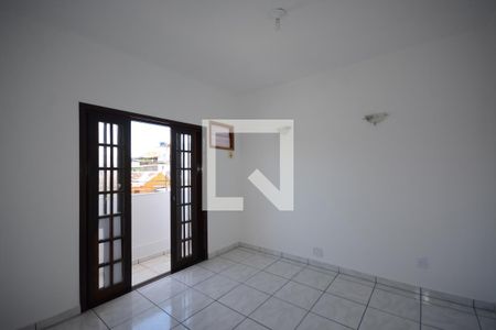 Quarto 1 de apartamento para alugar com 2 quartos, 60m² em Marechal Hermes, Rio de Janeiro