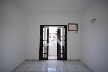 Quarto 1 de apartamento para alugar com 2 quartos, 60m² em Marechal Hermes, Rio de Janeiro