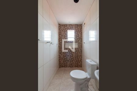 Banheiro de casa para alugar com 2 quartos, 47m² em Jardim Ruth, São Paulo