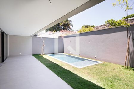 Varanda de casa de condomínio à venda com 4 quartos, 401m² em Campo Belo, São Paulo