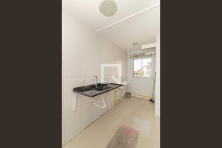 Cozinha e Área de Serviço de apartamento à venda com 2 quartos, 43m² em Sarandi, Porto Alegre